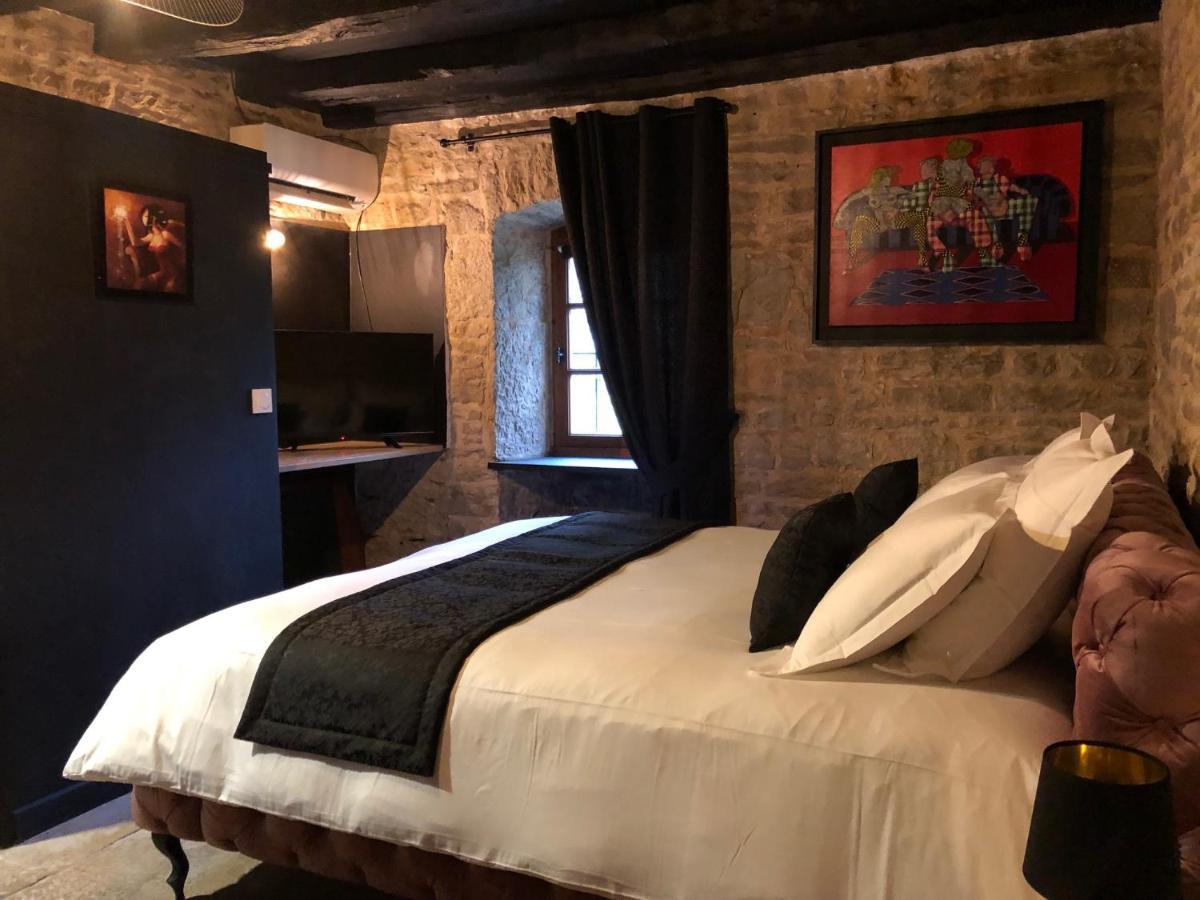 Domaine De Monplaisir Bed & Breakfast Caylus Exterior photo