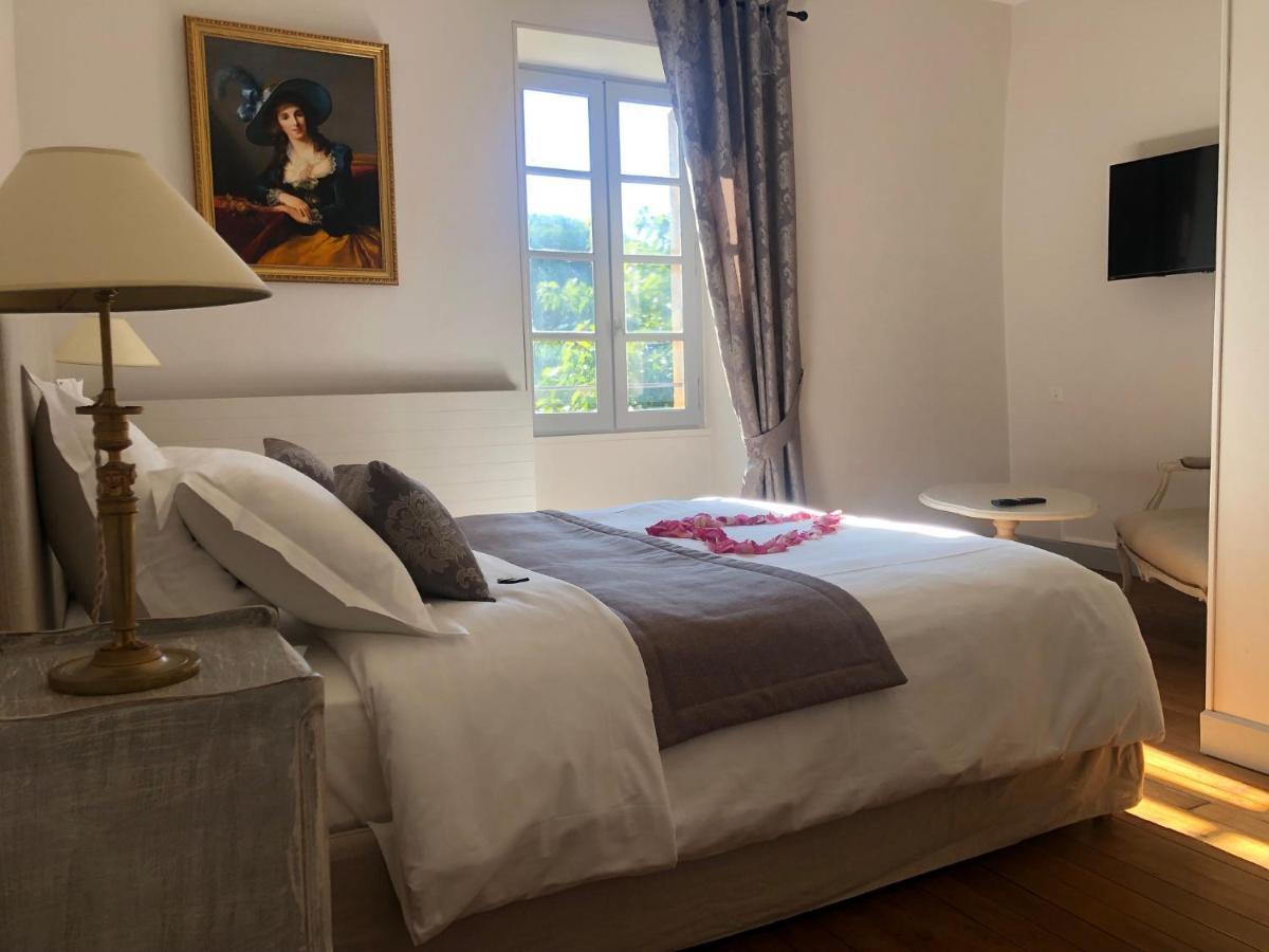 Domaine De Monplaisir Bed & Breakfast Caylus Exterior photo